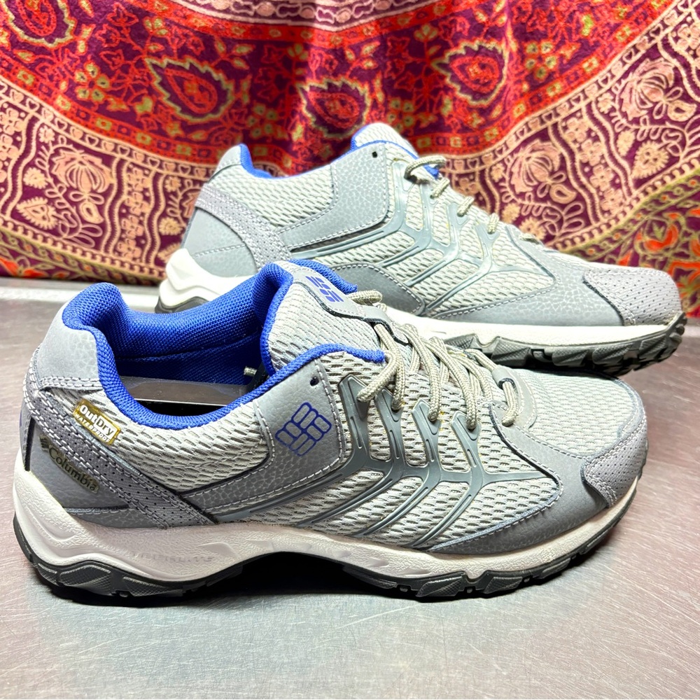 Columbia Techlite OutDry waterproof womens size 9